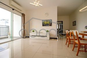 2 bedroom apartment for rent Ly Hout central Phnom Penh