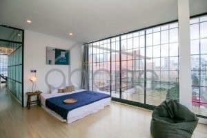 2 bedroom renovated flathouse for rent royal palace Daun Penh