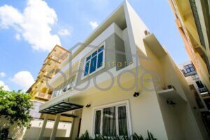 6-bedroom-villa-for-rent-russian-market