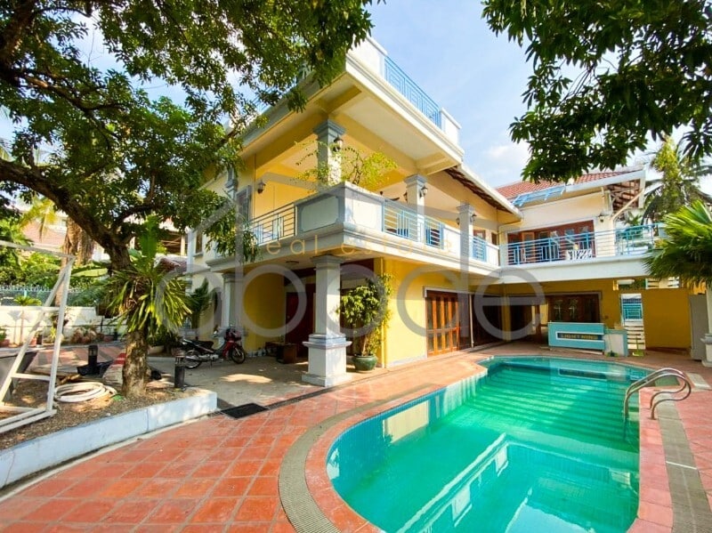 6 bedroom villa for sale Tonle Bassac