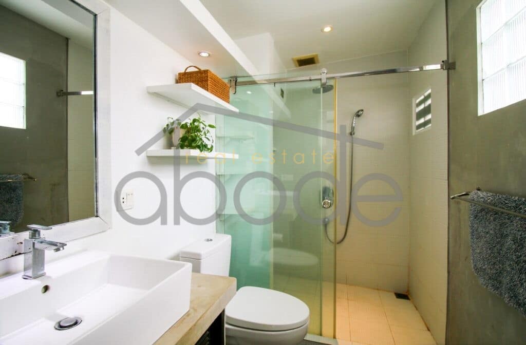 2 bedroom corner duplex apartment near BKK 2 for rent Boeung Prolit 7 Makara