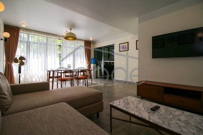 4-bedroom-Wat-Phnom-apartment-for-rent