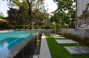 4-bedroom-Wat-Phnom-apartment-for-rent