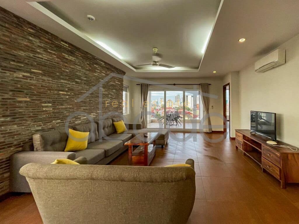 Modern Khmer serviced apartment central Phnom Penh