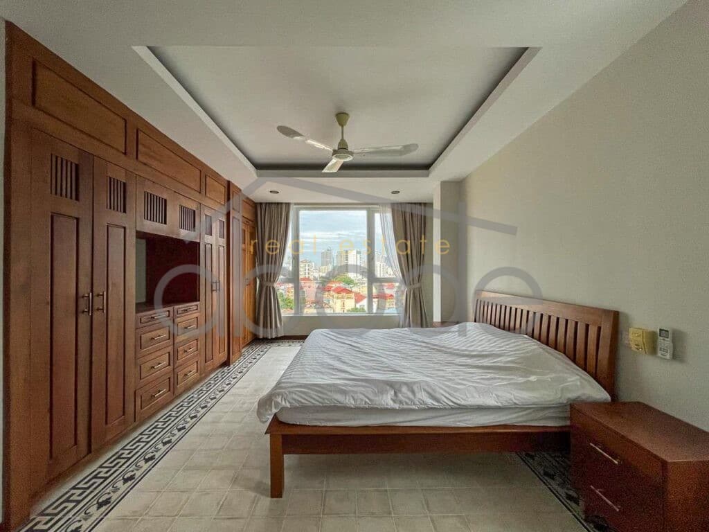 Modern Khmer serviced apartment central Phnom Penh