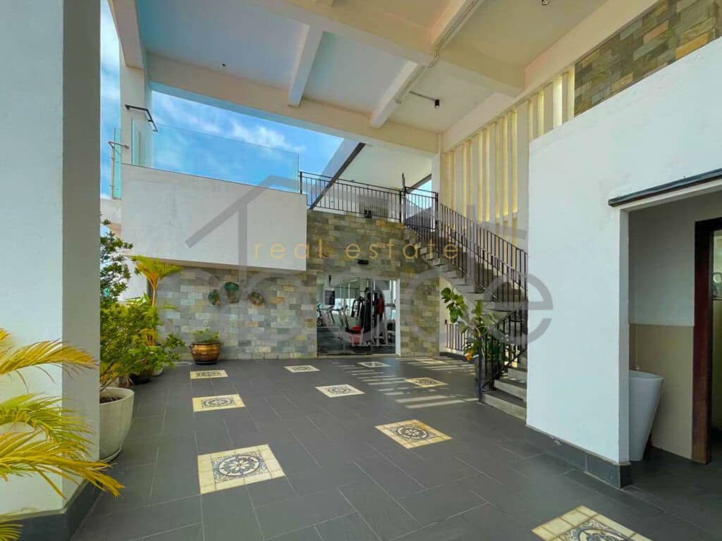 Modern Khmer serviced apartment central Phnom Penh