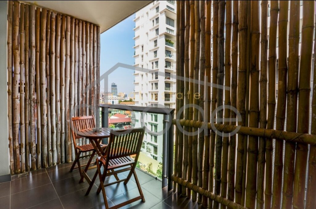 2-bedroom-serviced-apartment-safe-location-for-rent-tonle-bassac