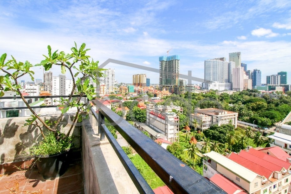 3 bedroom penthouse private terrace city views for rent Tonle Bassac
