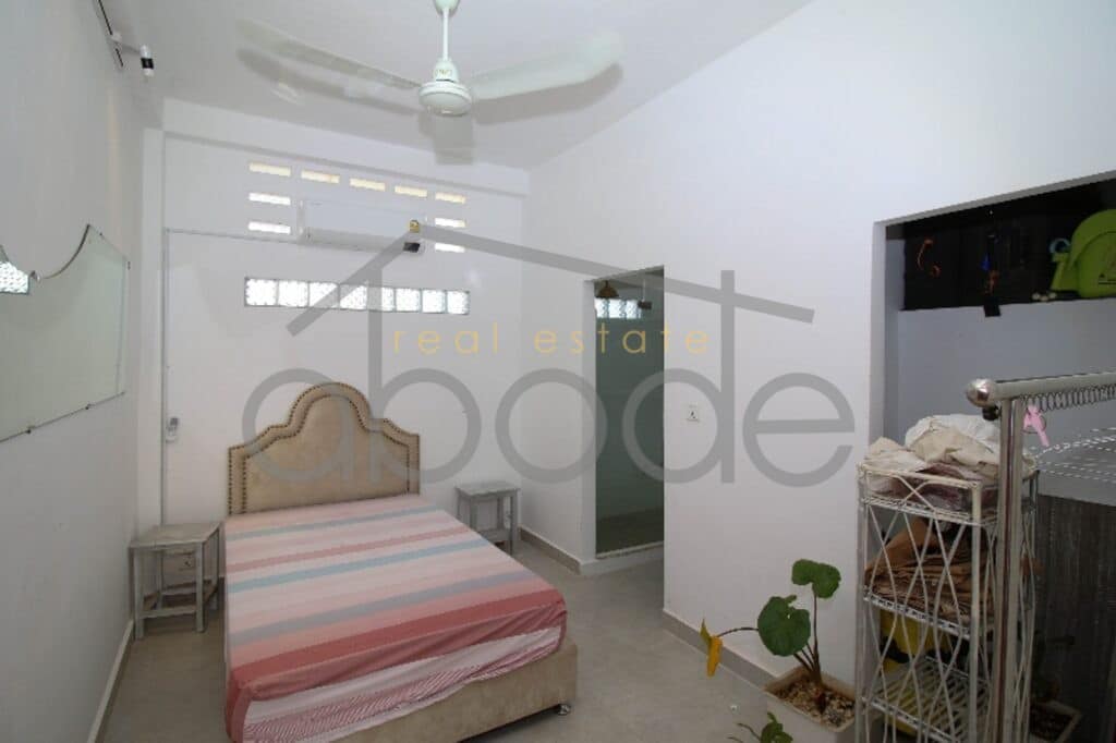 wat-phnom-apartment-large-terrace-for-rent-central-phnom-penh