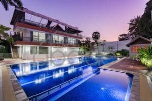 2 bedroom serviced apartment for rent Russian Market