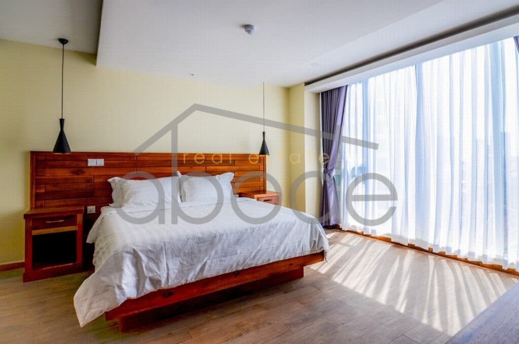 2 bedroom serviced apartment city views and pool for rent Tonle Bassac