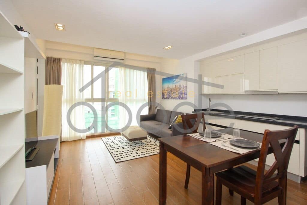 luxury 1 bedroom condo for rent BKK 1