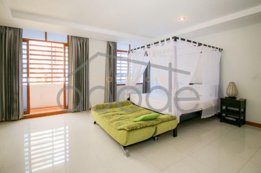 luxury 2 bedroom apartment for rent central Phnom Penh