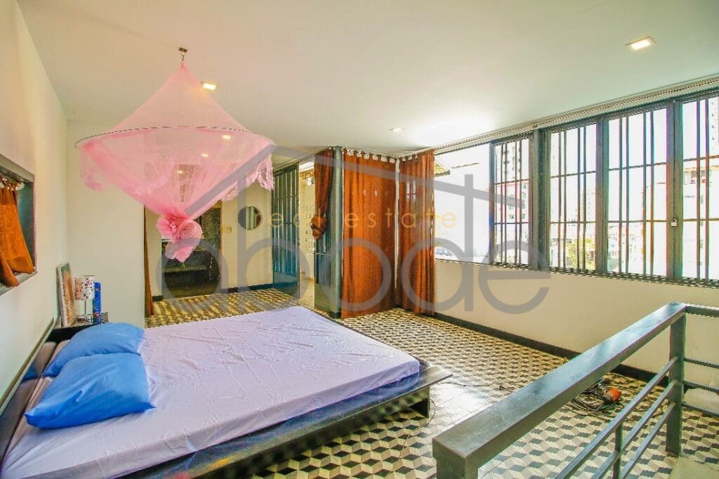 Renovated BKK 2 duplex for sale