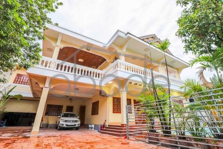 5 bedroom villa with swimming pool for rent| Tonle Bassac