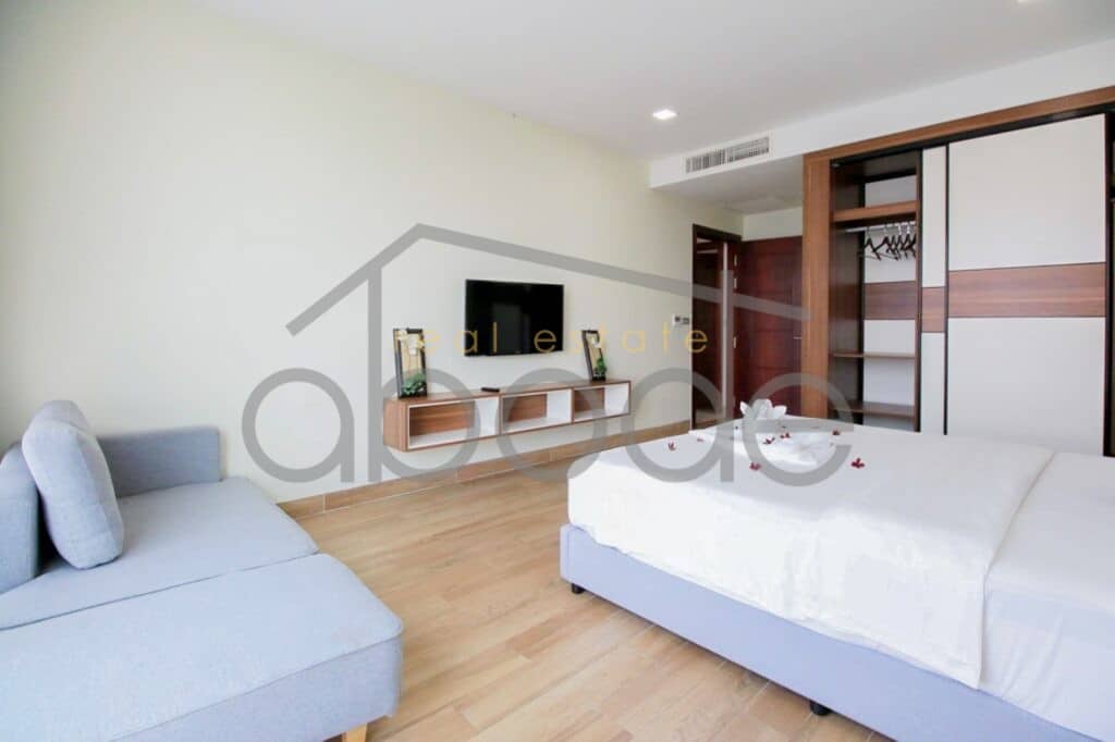 2 bedroom luxury apartment for rent russian market