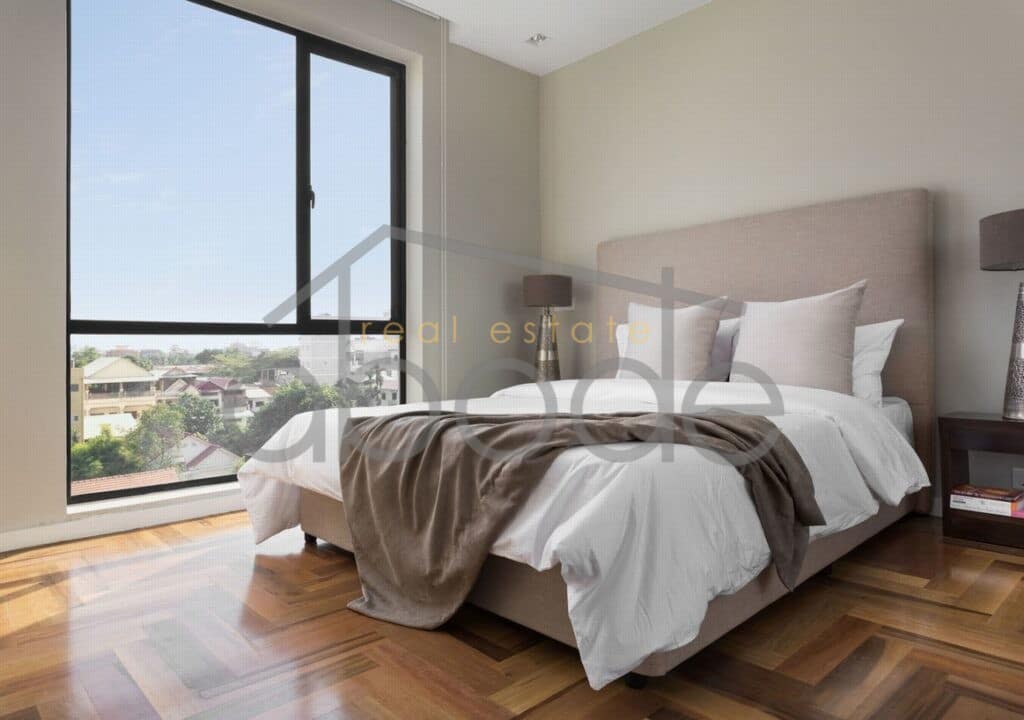 Superb design 3 bedroom duplex apartment for rent bassac lane