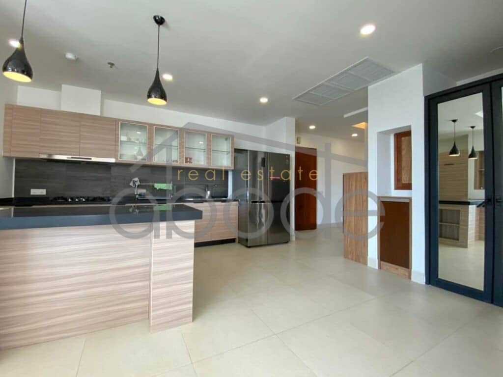 luxury 3 bedroom apartment for rent central phnom penh