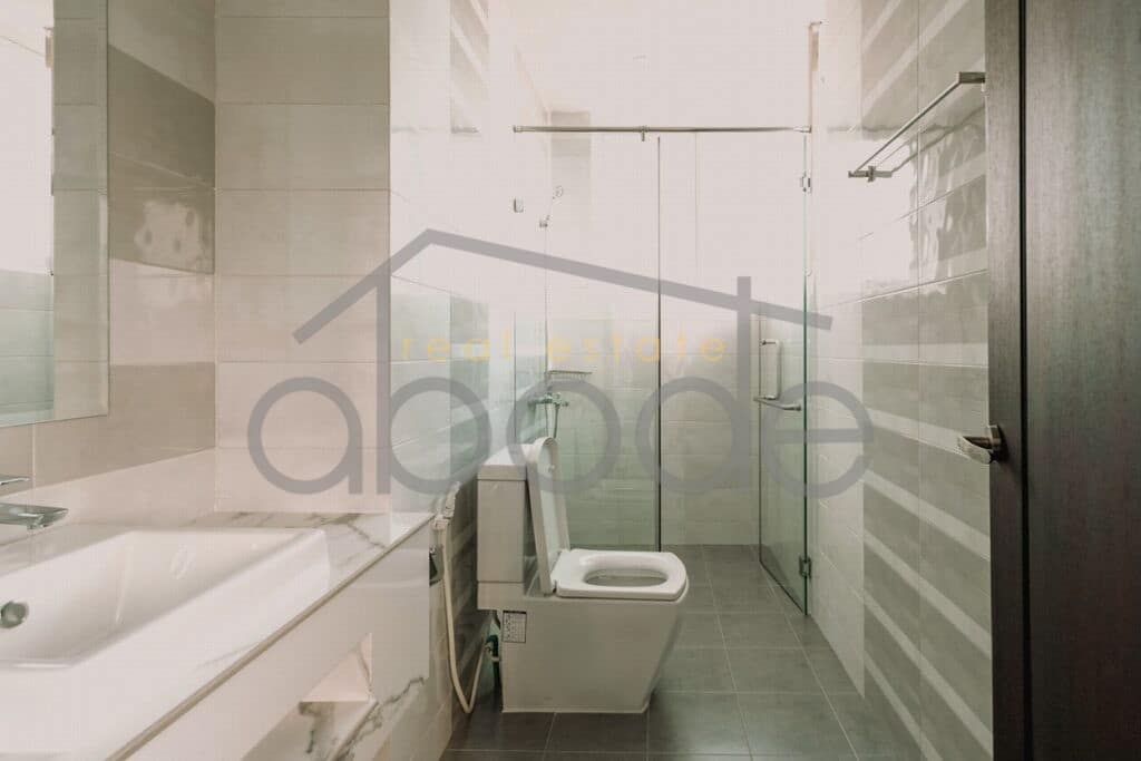 luxury 4 bedroom penthouse pool gym for rent russian market