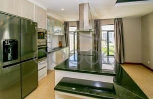 4 bedroom penthouse russian hospital for rent