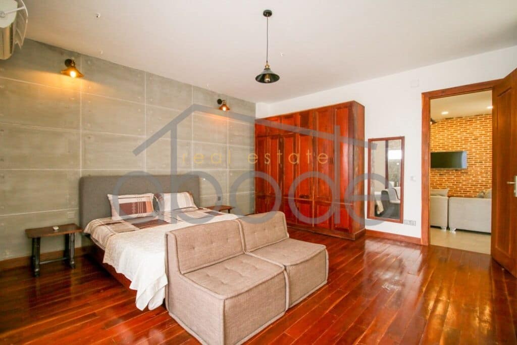 Beautiful modern Khmer 2 bedroom apartment for rent BKK 1 central Phnom Penh