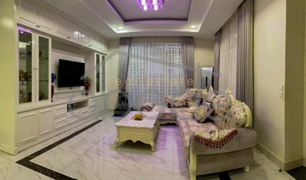 Large 5 bedroom villa for rent Chbar Ampov