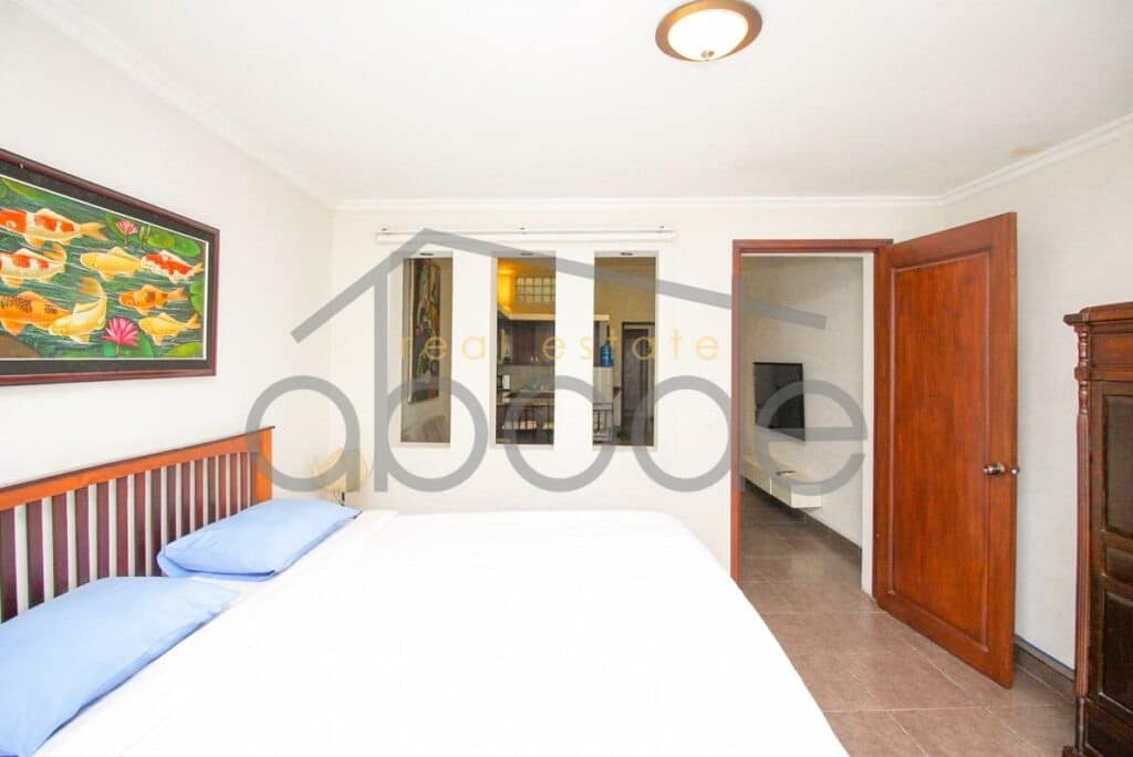 Smart 1 bedroom Riverside apartment for rent Daun Penh