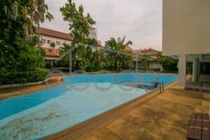 100 room deluxe hotel for sale central Phnom Penh