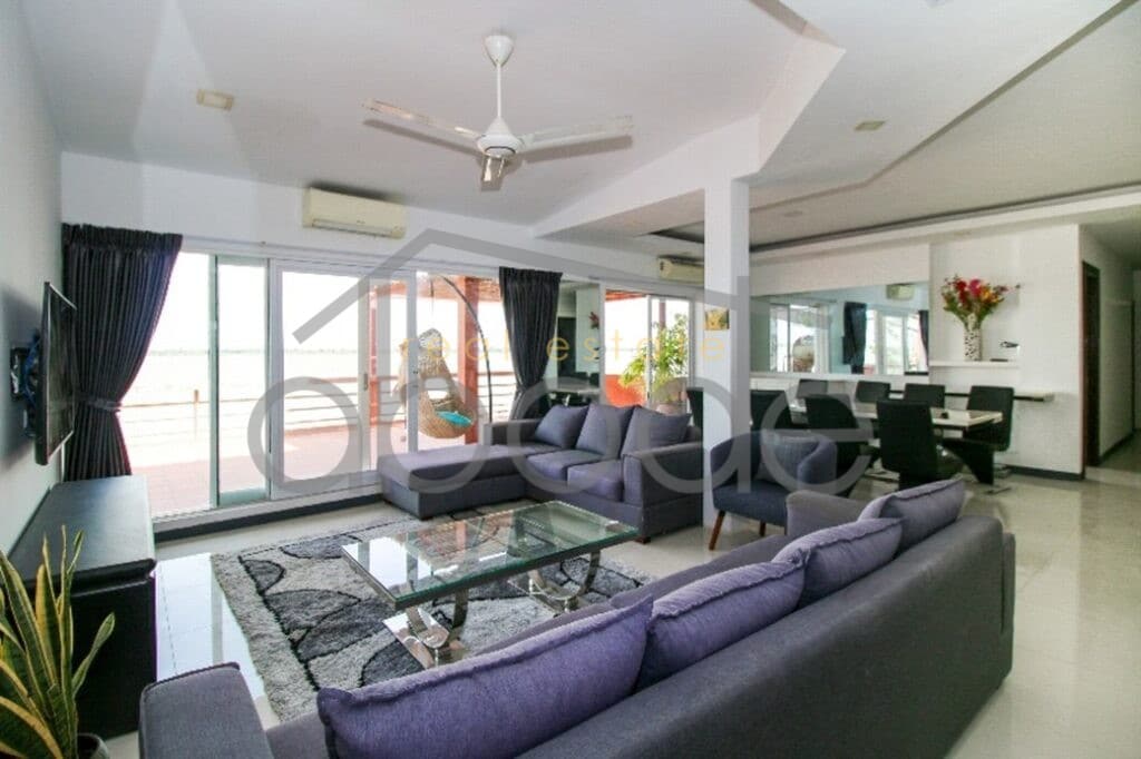 32 bedroom villa complex for sale chroy changvar