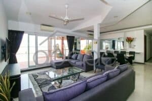 32 bedroom villa complex for sale chroy changvar