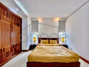 bright-1-and-2-bedroom-apartment-for-rent-russian-market-area