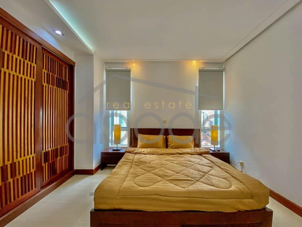 Grand 2 bedroom apartment for rent Russian Market