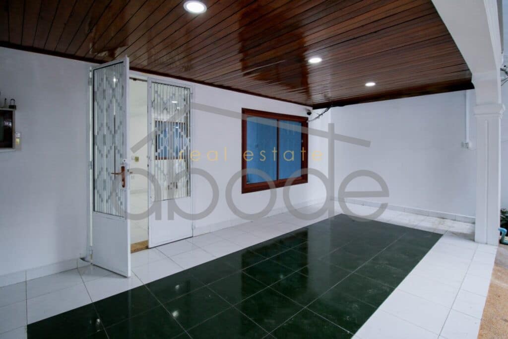 3-bedroom-shophouse-for-rent-tonle-bassac-near-bkk-1