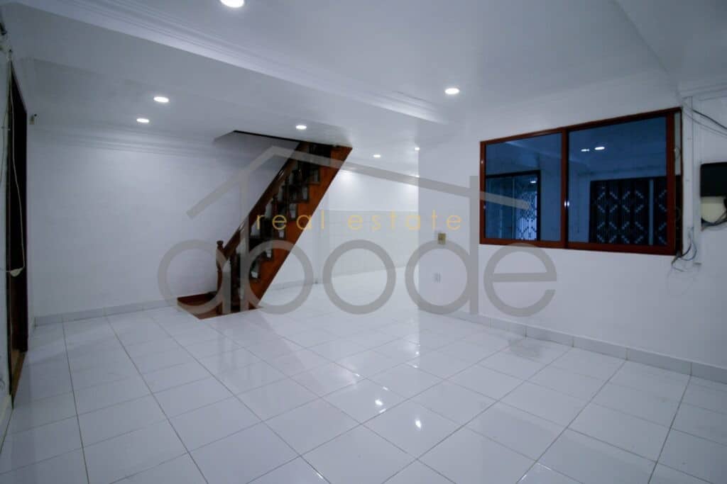 3-bedroom-shophouse-for-rent-tonle-bassac-near-bkk-1