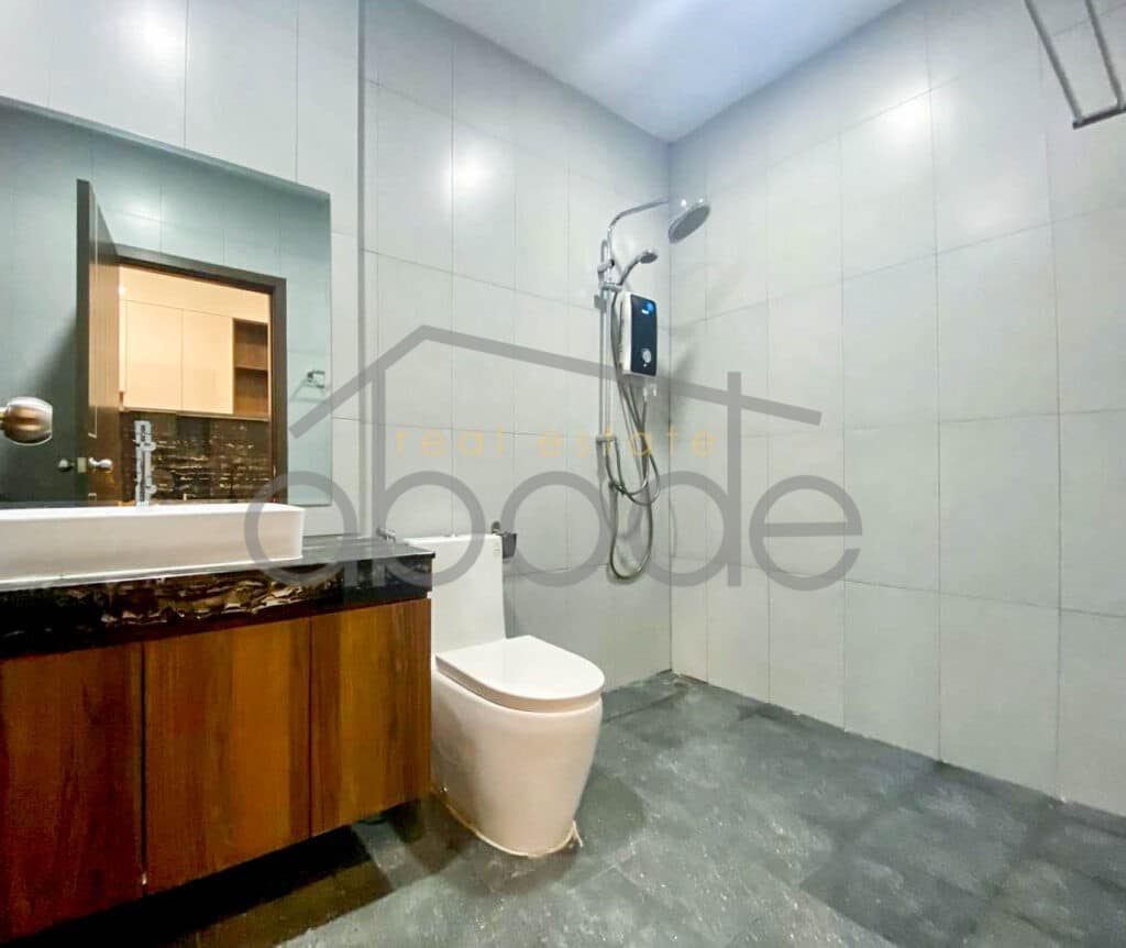 Studio and 1 bedroom apartment river views for rent Daun Penh