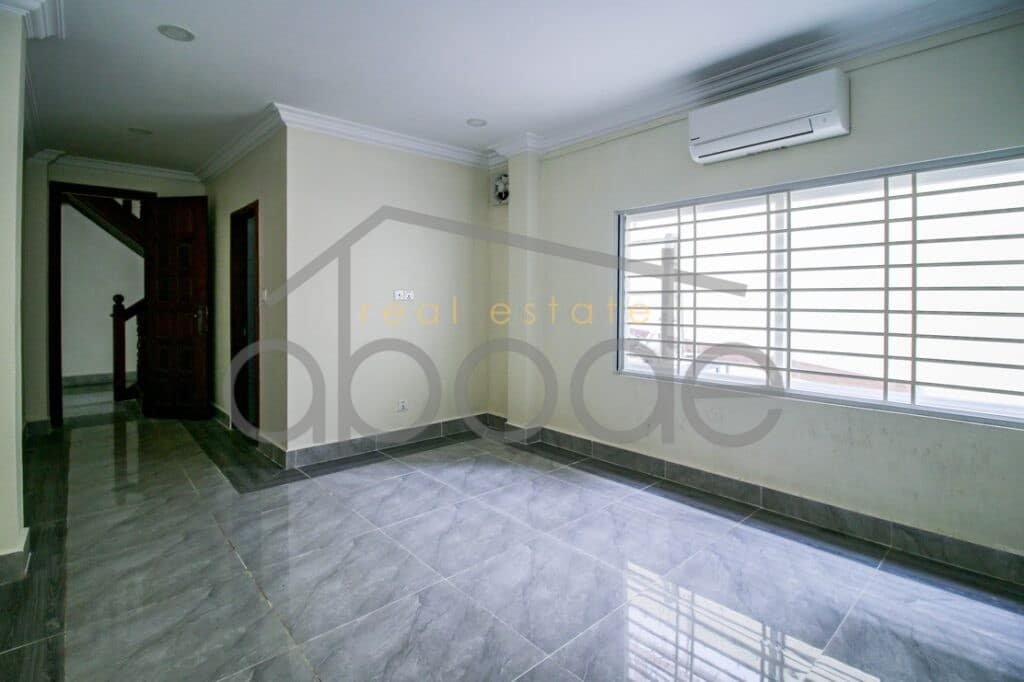 Large villa outdoor space for rent BKK 1 central Phnom Penh