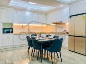 luxury 3 bedroom executive apartment for rent BKK 1