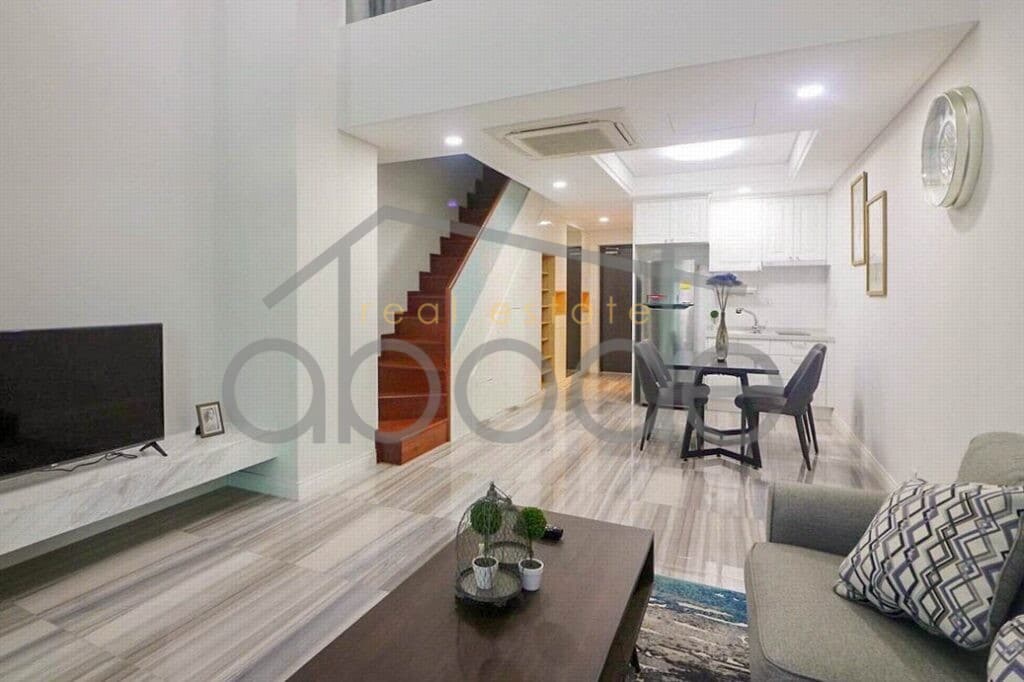 luxury 1 bedroom executive apartment for rent BKK 1