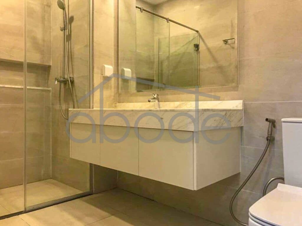 luxury 1 bedroom executive apartment for rent BKK 1