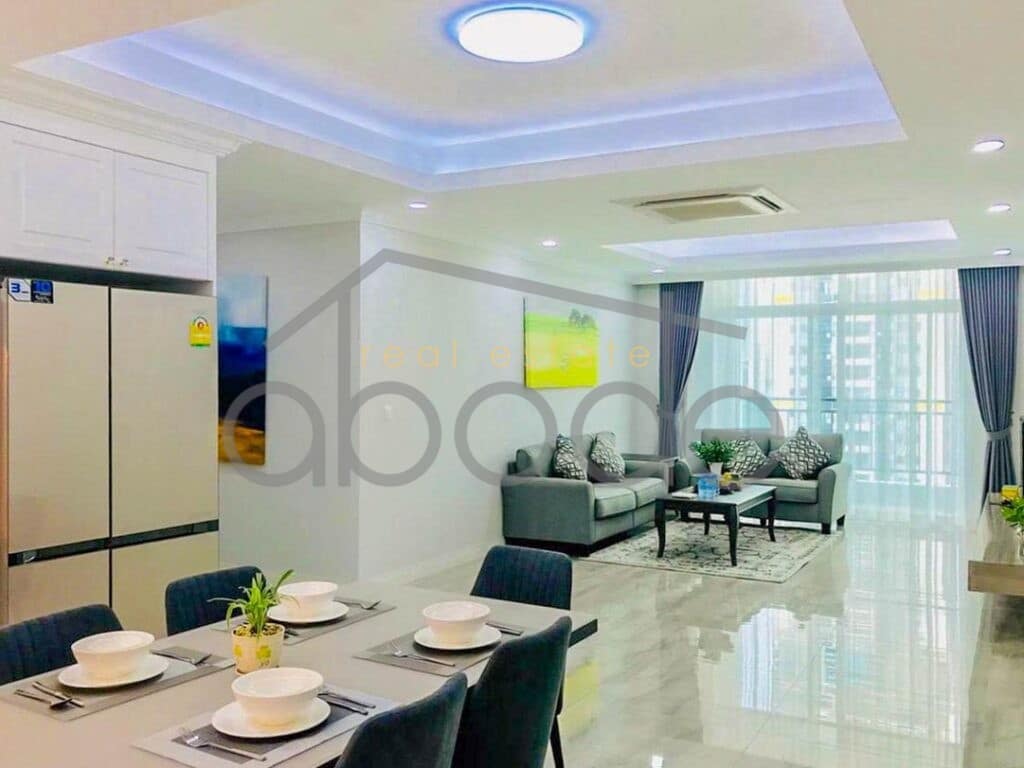 luxury 3 bedroom executive apartment for rent BKK 1