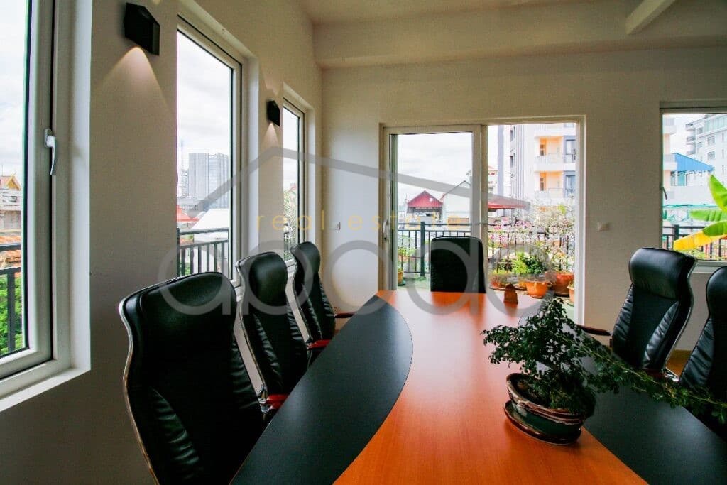 Master design 4 bedroom apartment for sale Wat Phnom central Phnom Penh