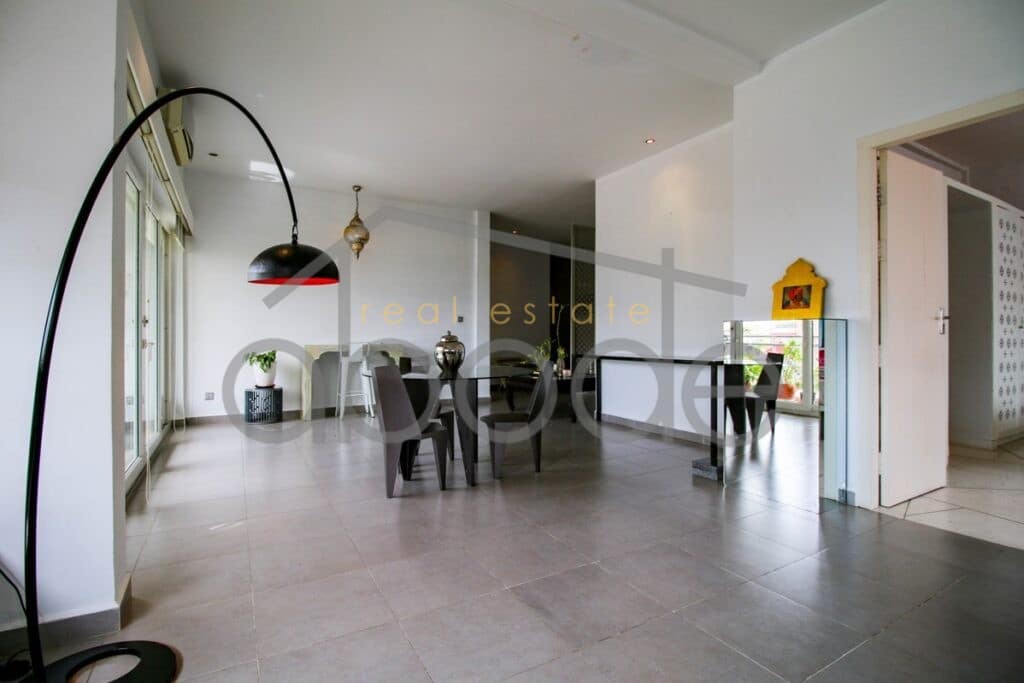 Romantic 2 bedroom apartment for rent daun penh