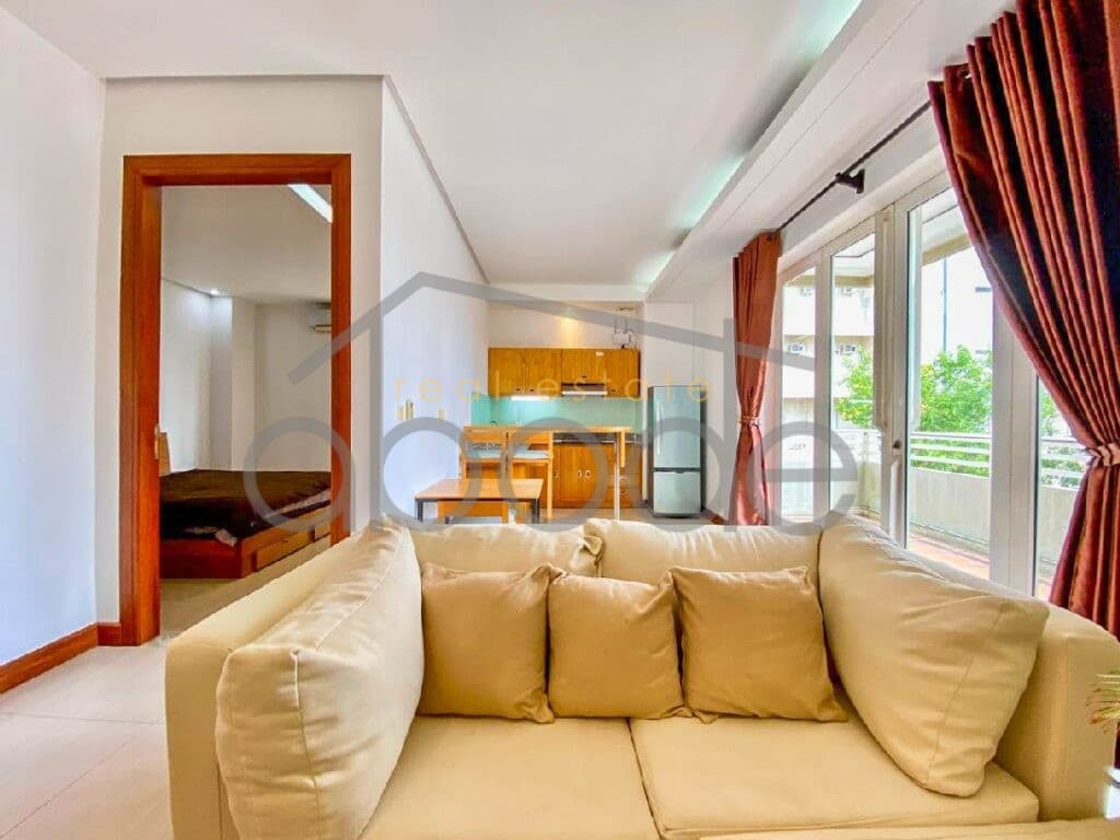 Bright 1 bedroom apartment for rent Russian Market
