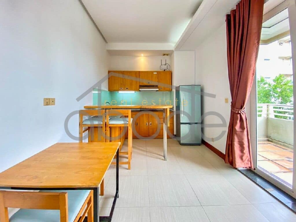 Bright 1 bedroom apartment for rent Russian Market