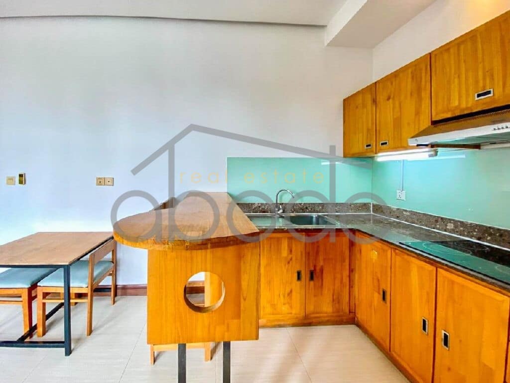 Bright 1 bedroom apartment for rent Russian Market