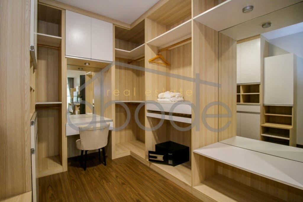 Luxury 3 bedroom serviced apartment for rent BKK 2