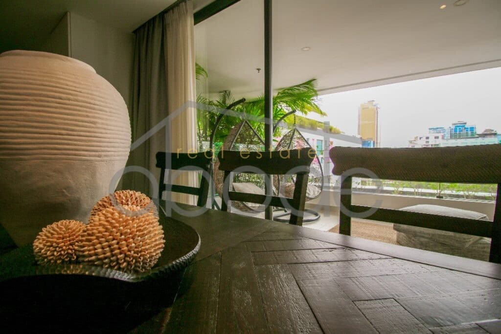 Luxury 2-bedroom duplex apartment for rent Daun Penh central Phnom Penh