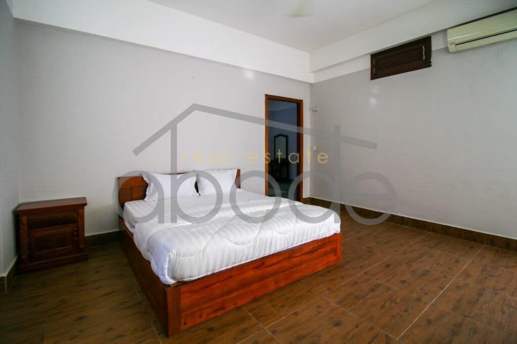 Large 1 bedroom apartment for rent Russian Market central Phnom Penh