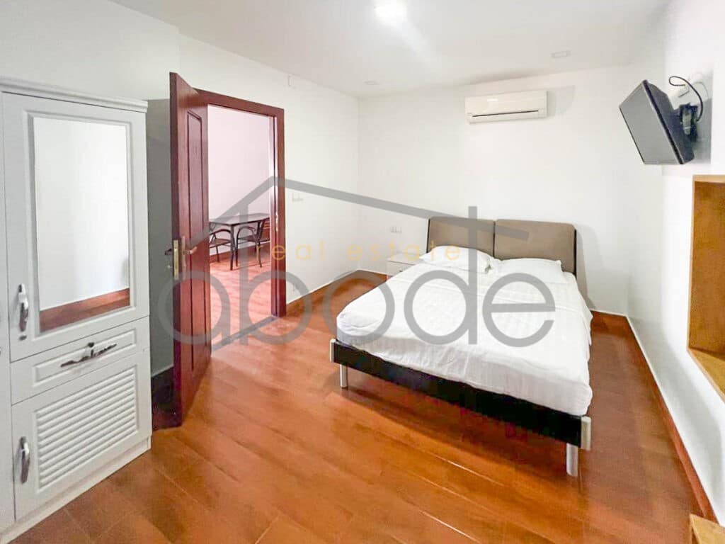 Super location 2-bedroom apartment for rent Bassac Lane