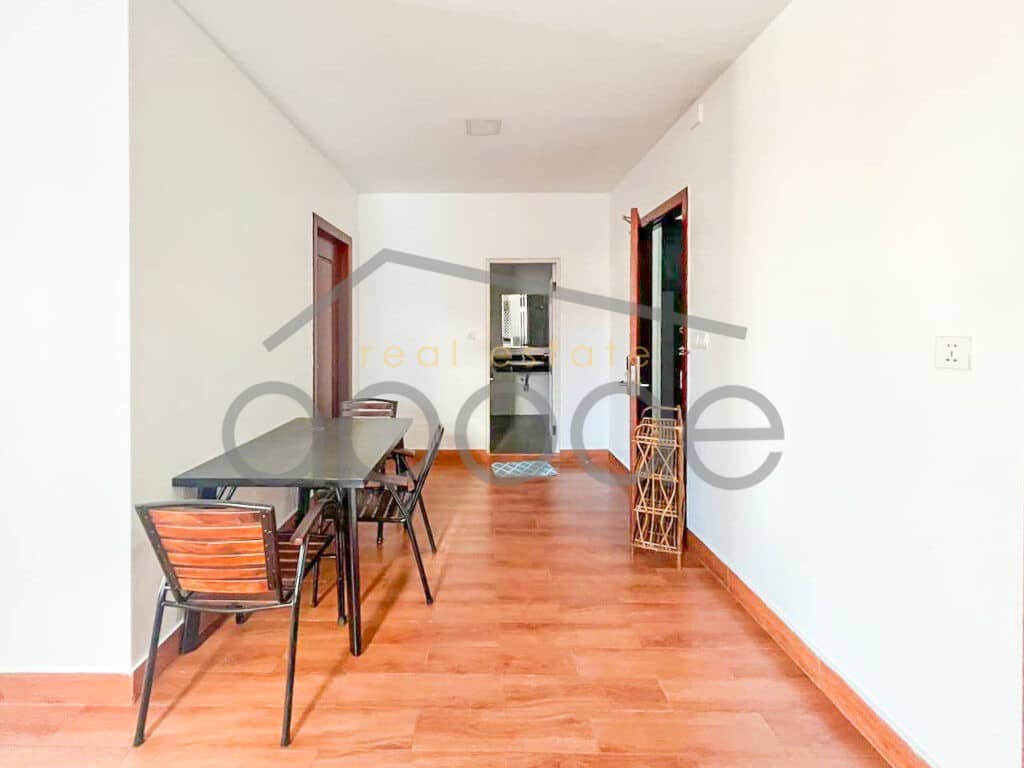 Super location 2-bedroom apartment for rent Bassac Lane